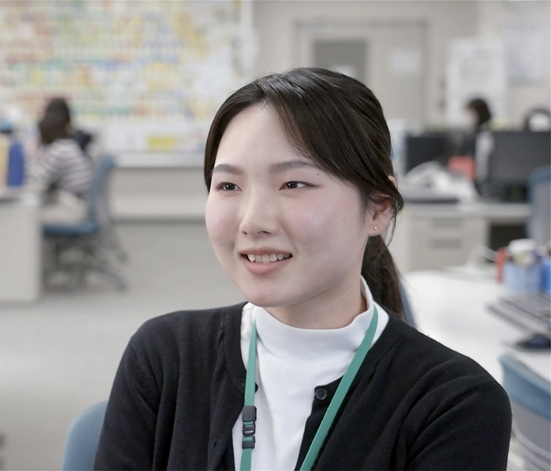 事務職・営業支援課　鷲津 亜美