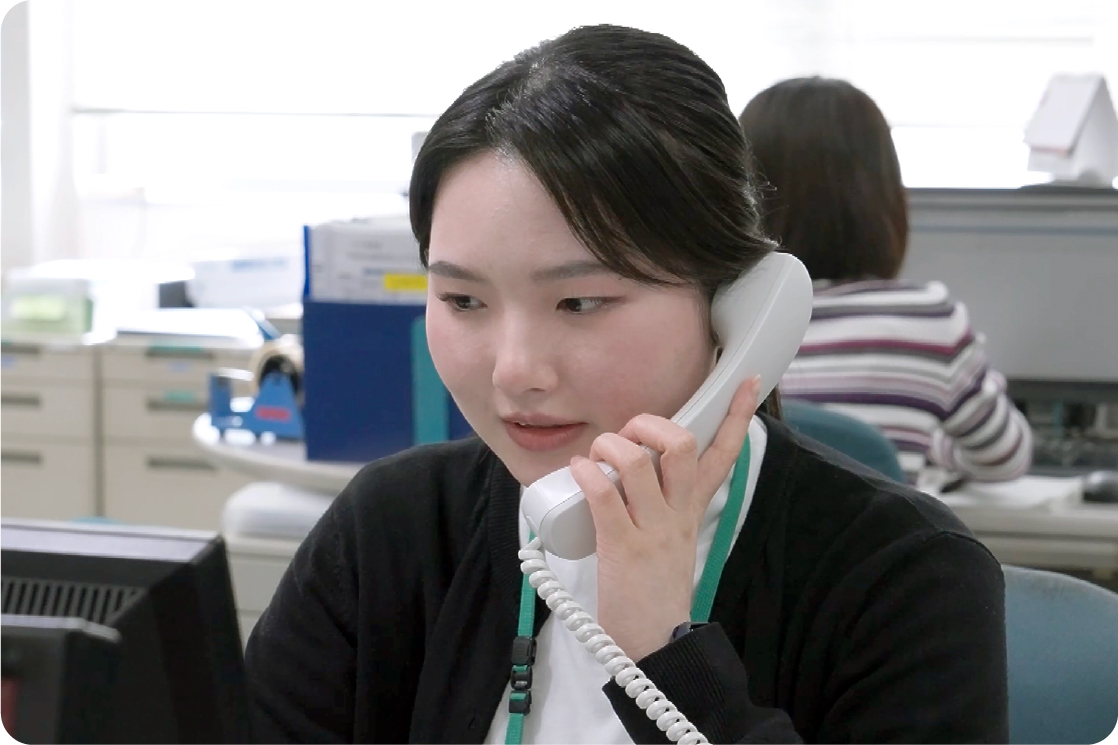 事務職・営業支援課　鷲津 亜美