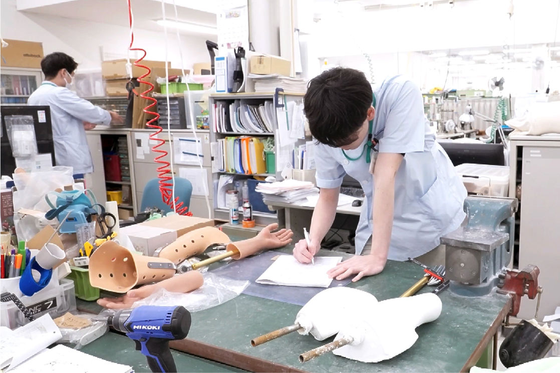 製造職・義肢課　池田 慎都